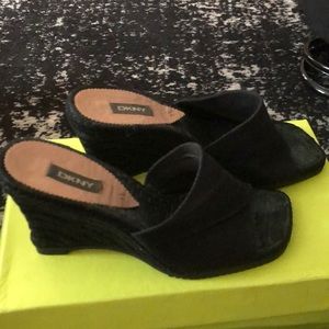 🖤DKNY Black Espardilles Mules Sandals
